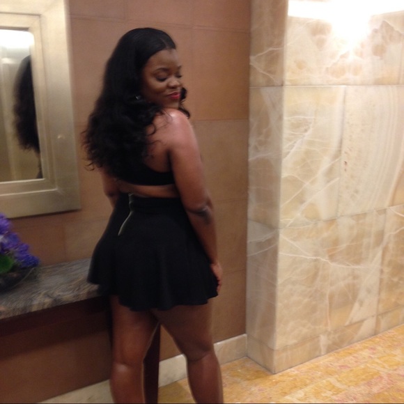 Meet your Posher, Vangela - Picture 3 of 8